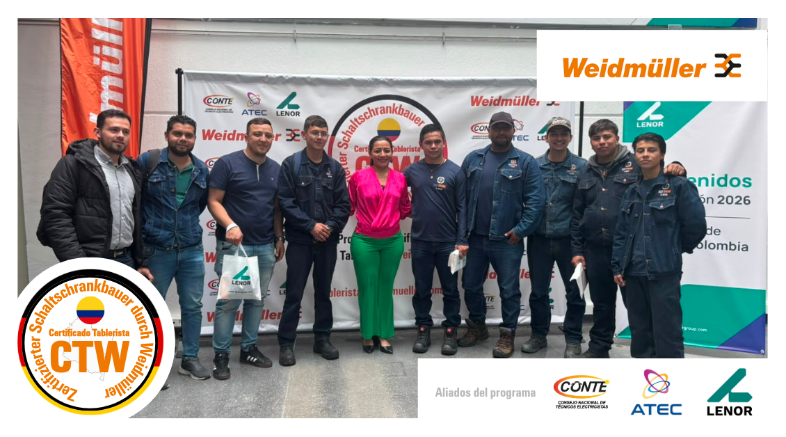 Tableristas en la foto oficial del lanzamiento